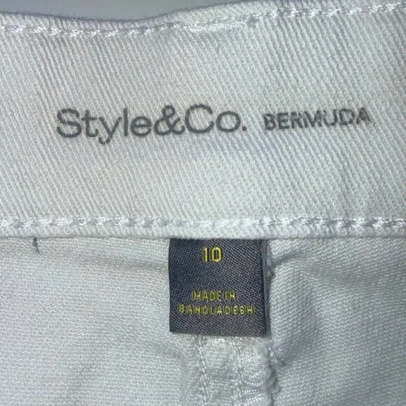 Style&Co Bermuda Shorts Womens 10 White Frayed Hem Floral Embroidery Stretch - Picture 3 of 11